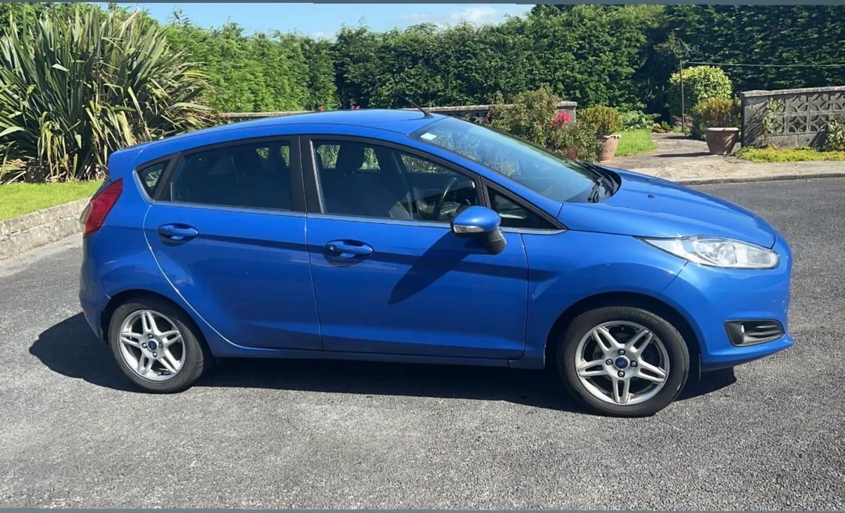 Ford Fiesta 1.25L Blue - Image 2
