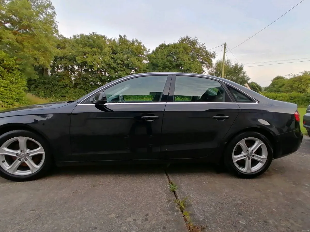 132 Audi A4 Black - Image 2