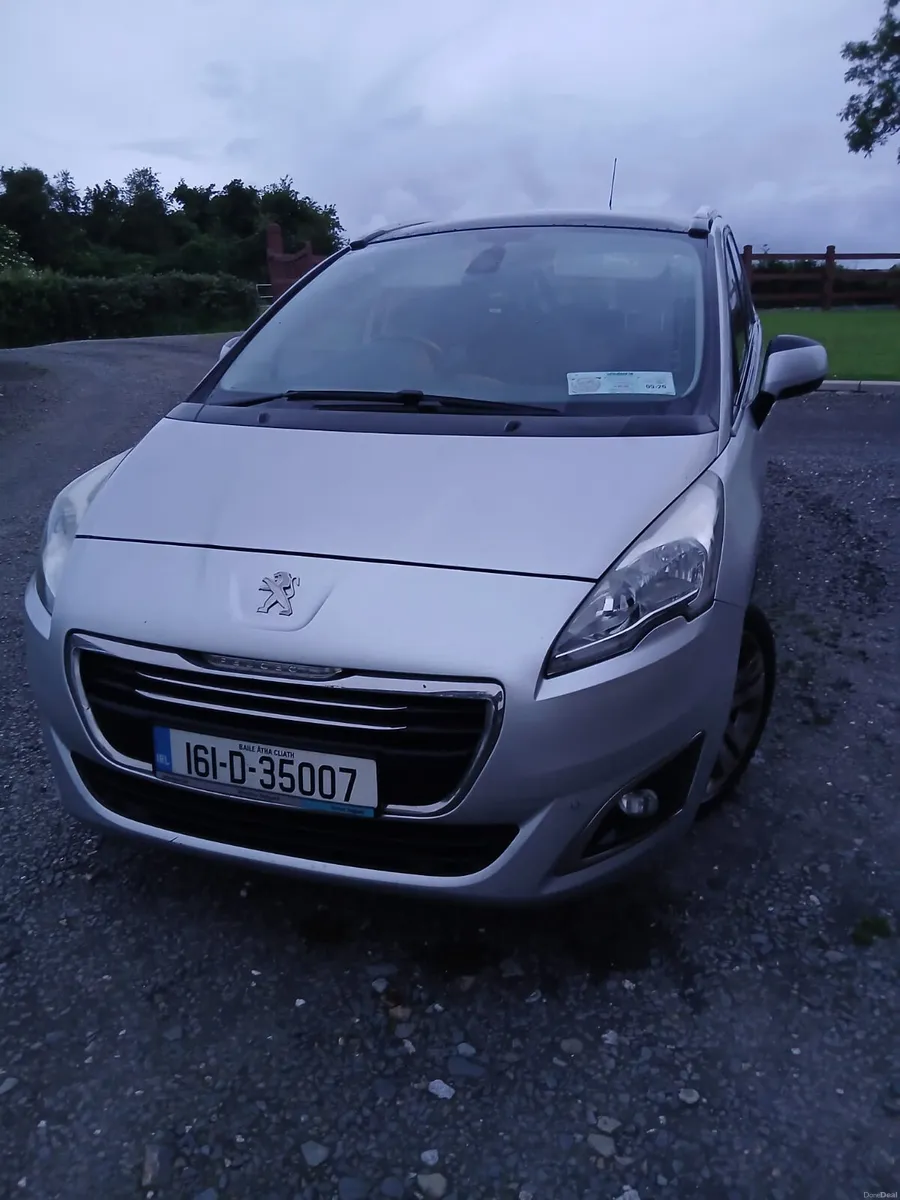 Stunning Peugeot 5008 2016 WARRANTY - Image 2