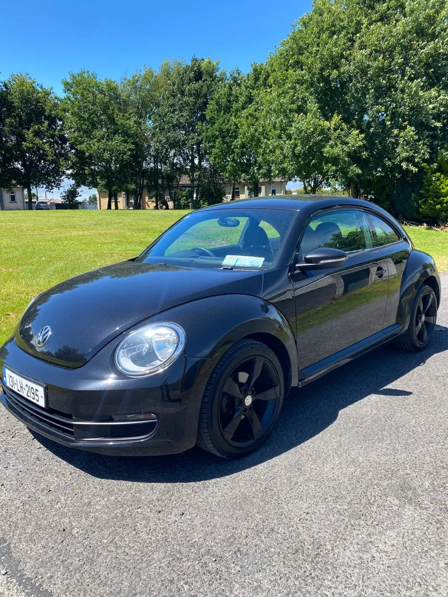 Volkswagen Beetle 2013 - Image 2