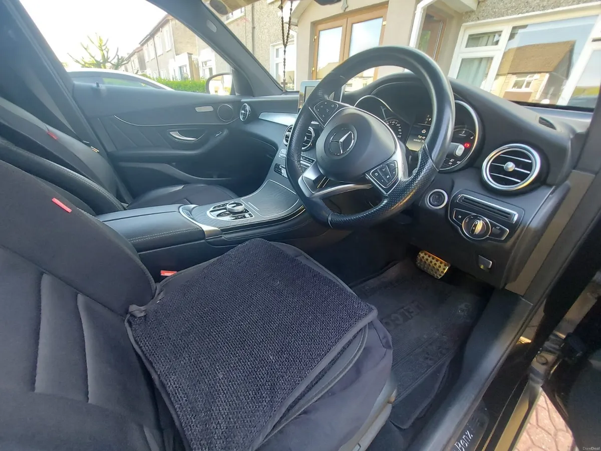 GLC220D 2017 50000 km. 24000 - Image 4