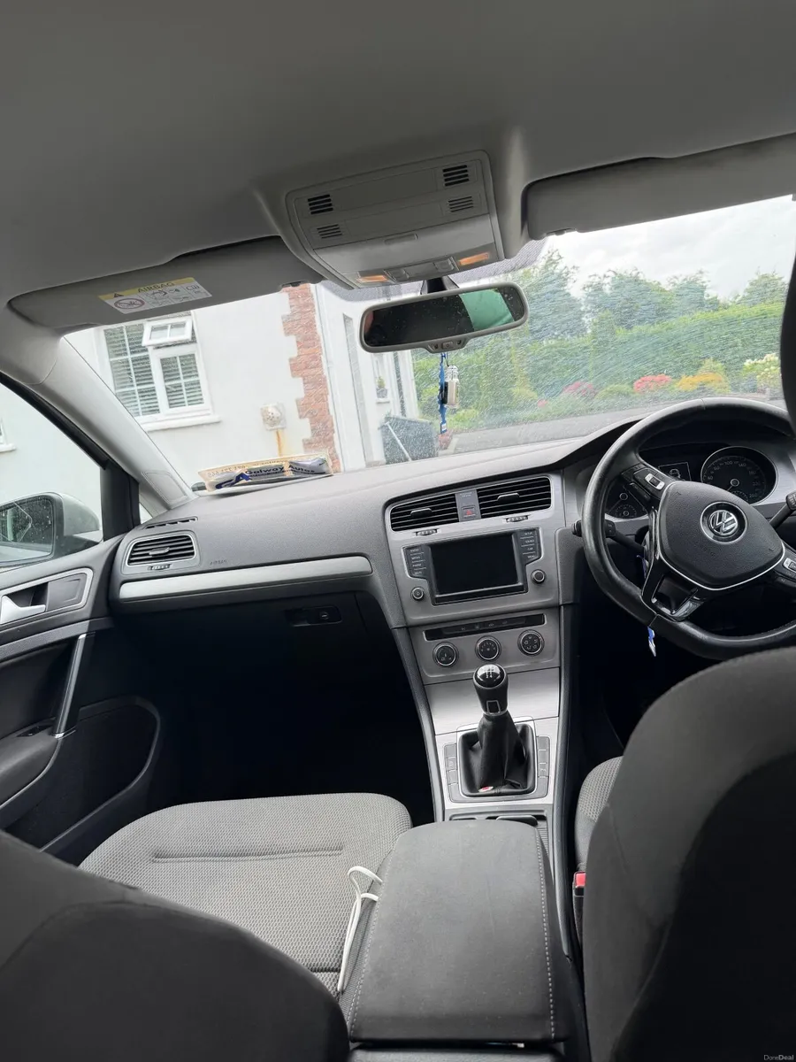 Volkswagen Golf 2015 - Image 2