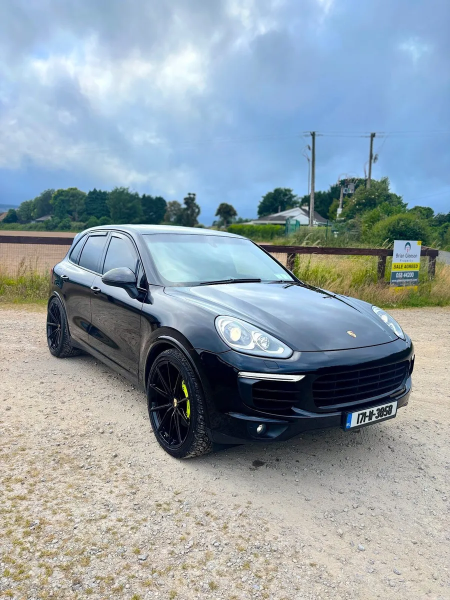 Porsche Cayenne 2017 Platinum Edition - Image 6
