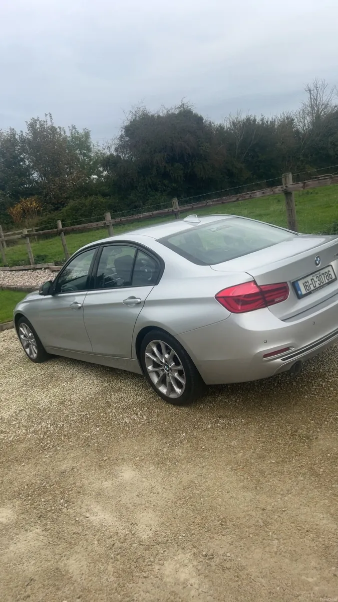 BMW 3-Series 2016 - Image 4