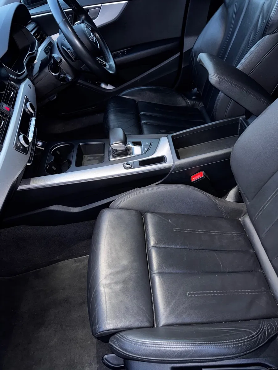 Audi A4 2021 - Image 2