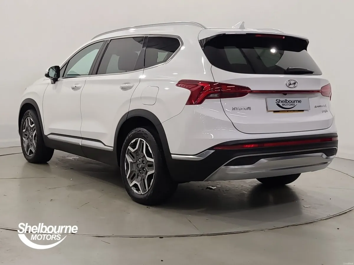 Hyundai Santa Fe PREMIUM - Image 2