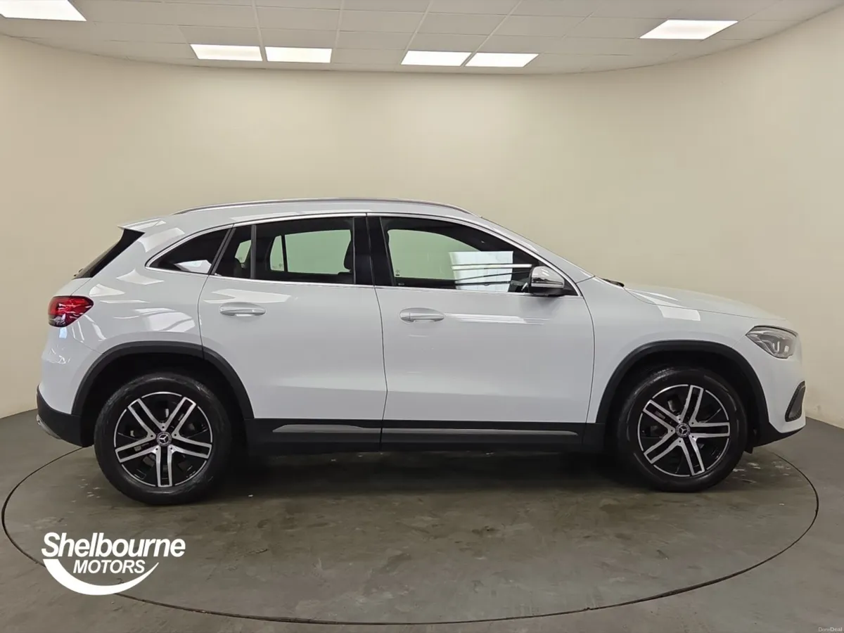 Mercedes-Benz GLA Class GLA 200 SPORT - Image 3