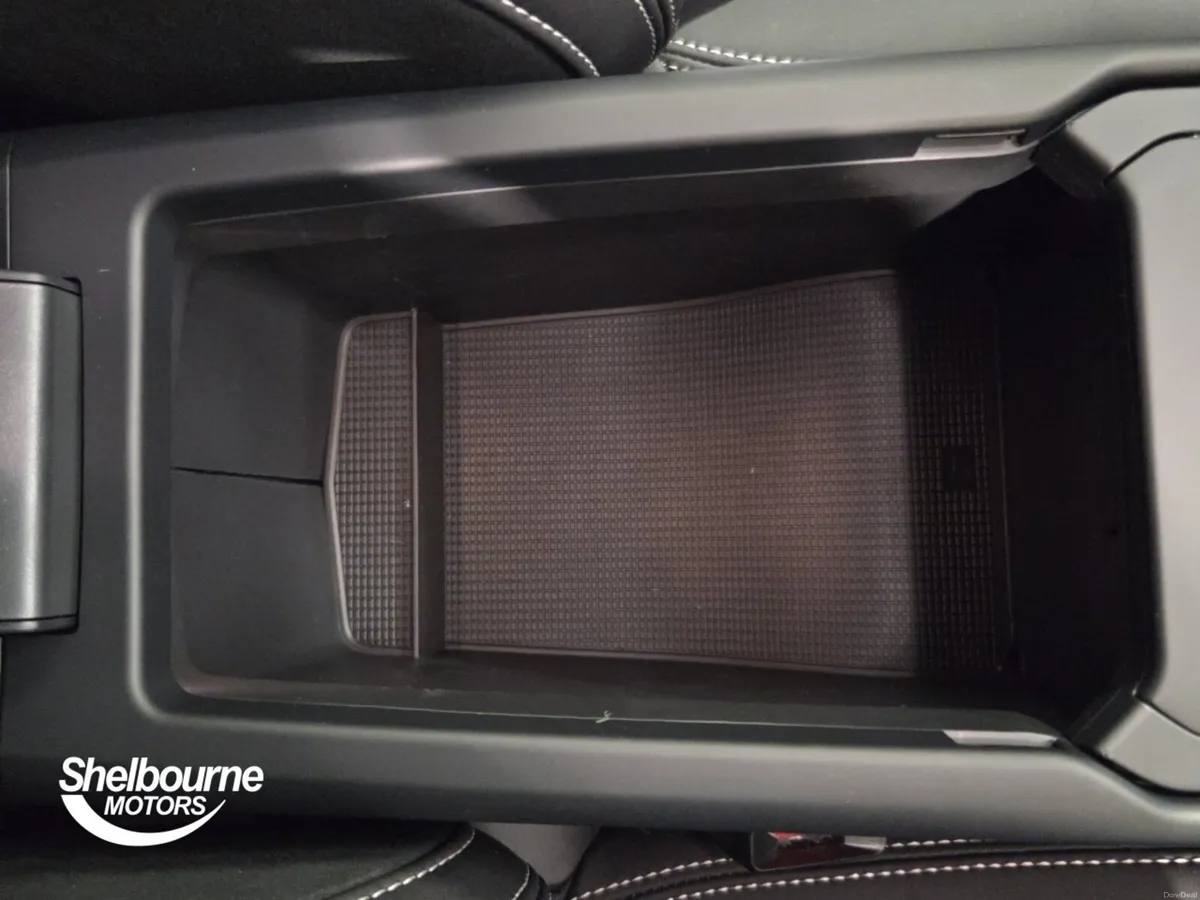 Volvo XC40 B4 PLUS - Image 6