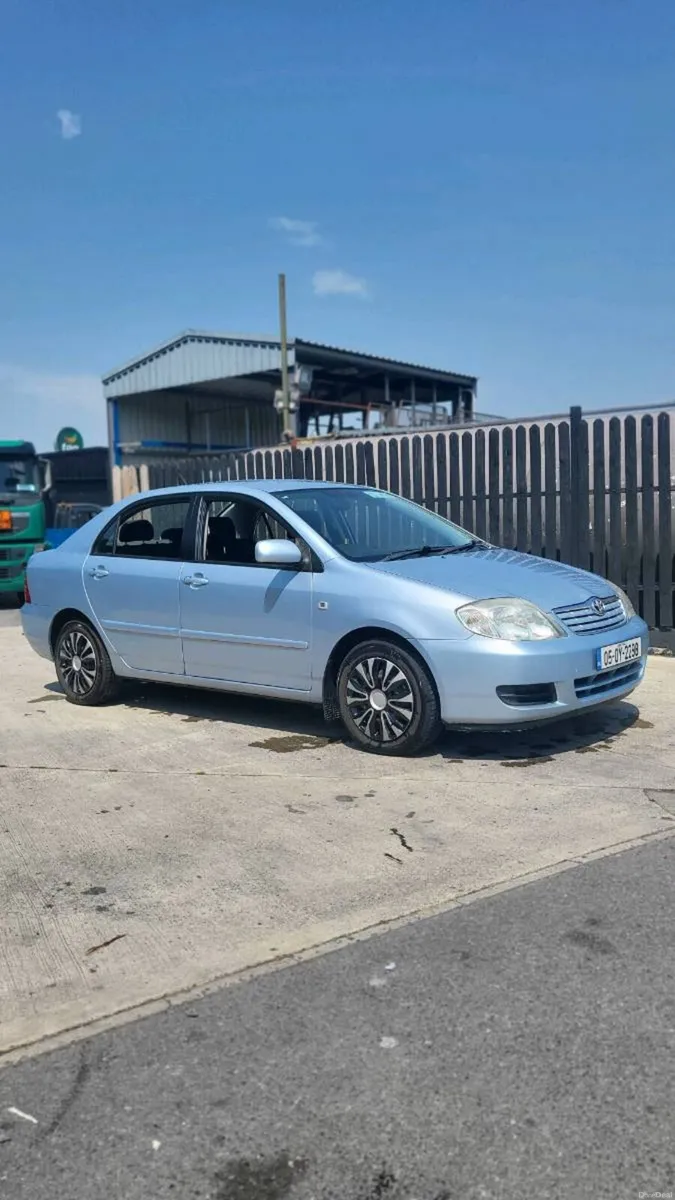 2005 Toyota Corolla - Image 3