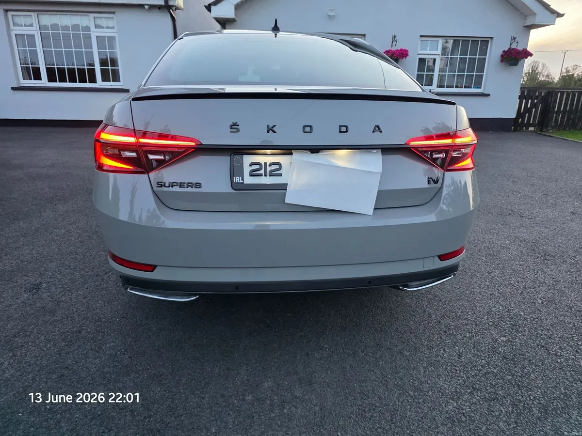 Skoda Superb 2021 - Image 2