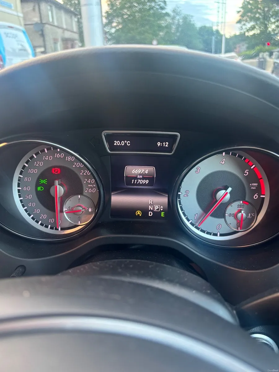 Mercedes-Benz CLA 2015 - Image 2