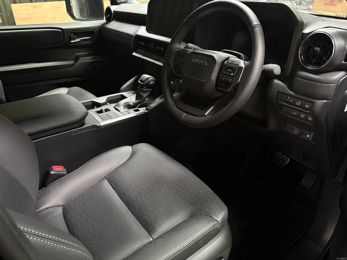 Toyota Landcruiser prado - Image 4
