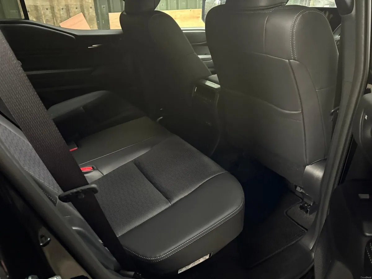 Toyota Landcruiser prado - Image 5