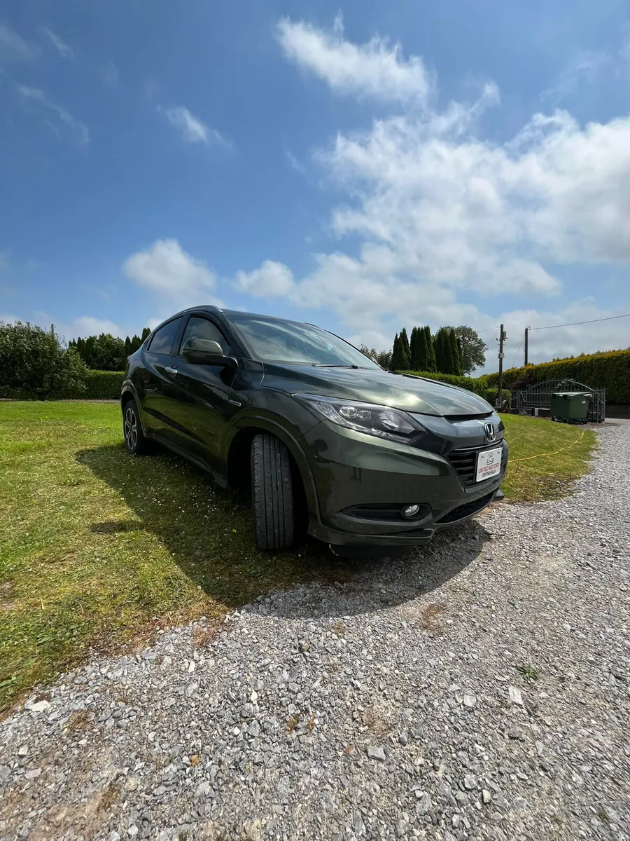Honda Vezel 1.5 Hybrid 2015 For Sale - Image 2