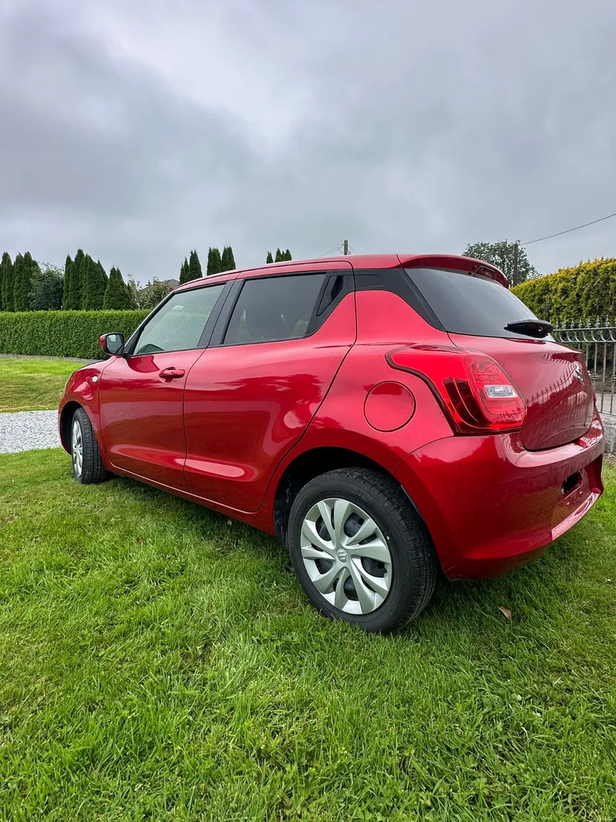 2020 Suzuki Swift 1.2 Petrol Automatic - Image 3