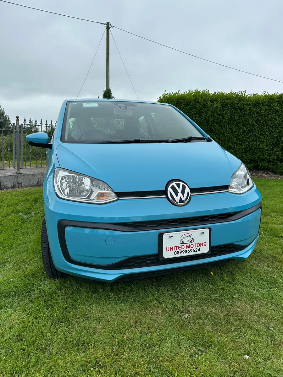 Volkswagen UP 1.0 petrol Automatic - Image 3