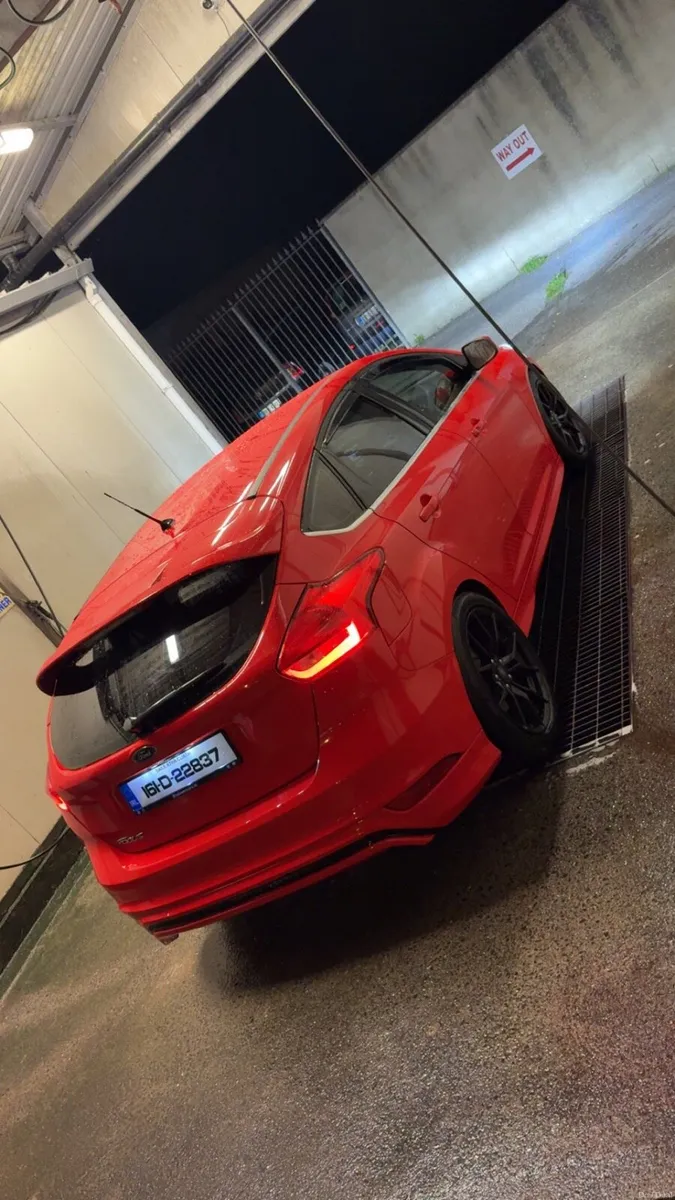 Ford focus zetec s - Image 2