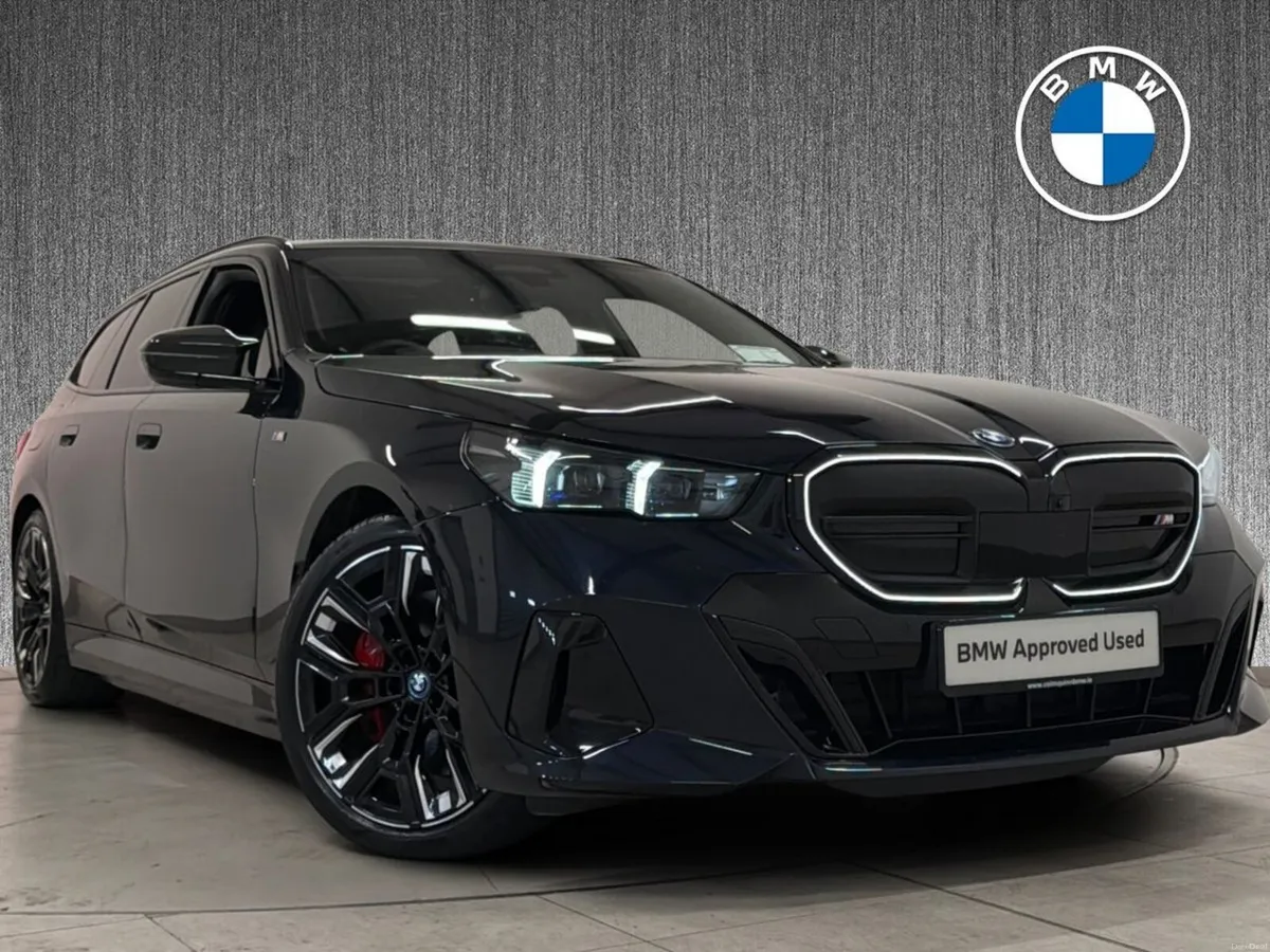 BMW i5 i5 M60 xDrive Touring - Image 1