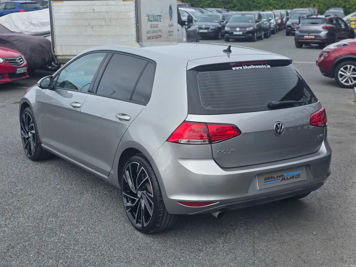 Volkswagen Golf HighLine 1.2 Petrol Auto (141) - Image 3