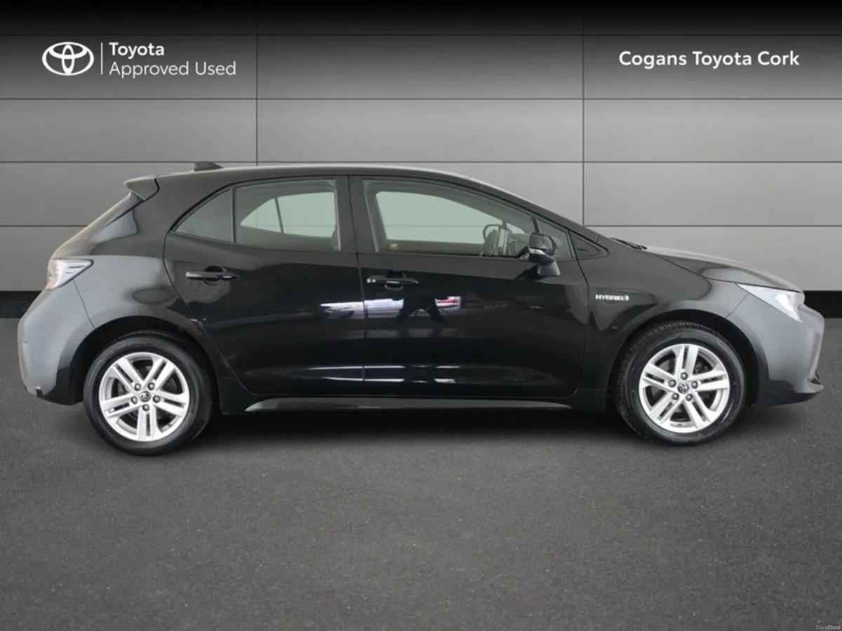 Toyota Corolla COROLLA HYBRID LUNA H/B - Image 3