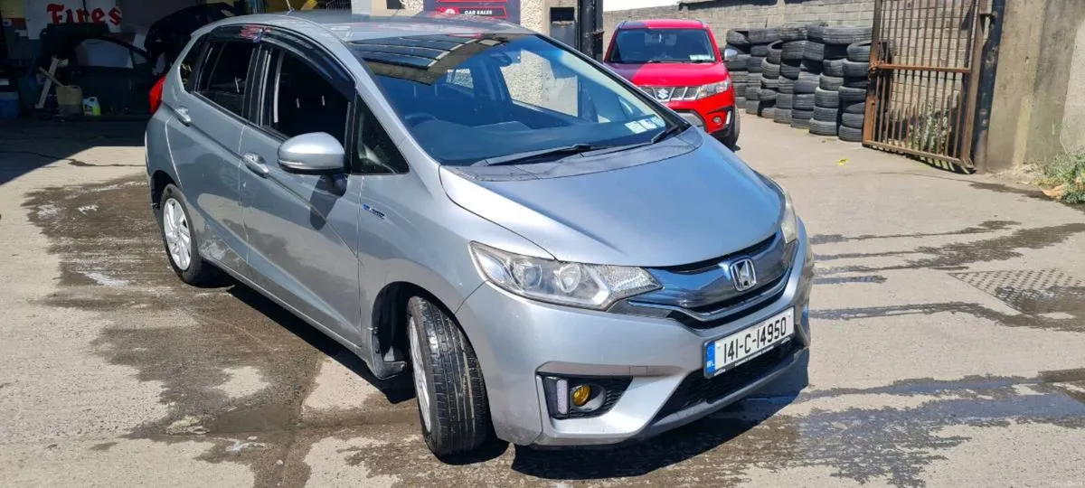 Honda fit hybrid - Image 2