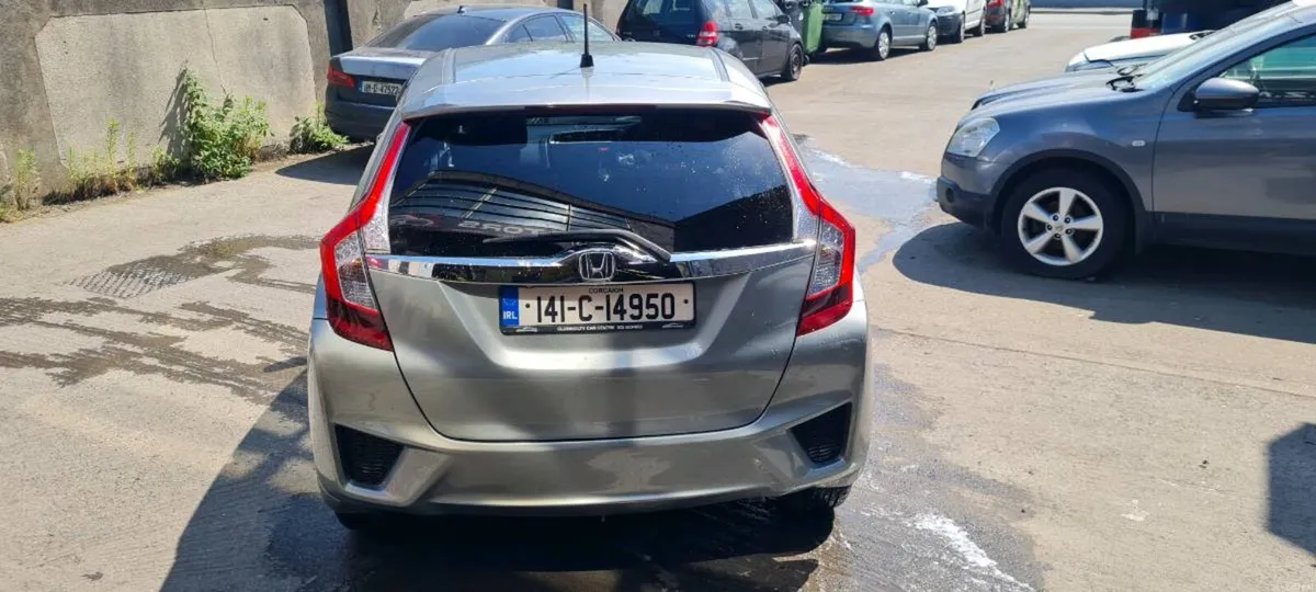 Honda fit hybrid - Image 5