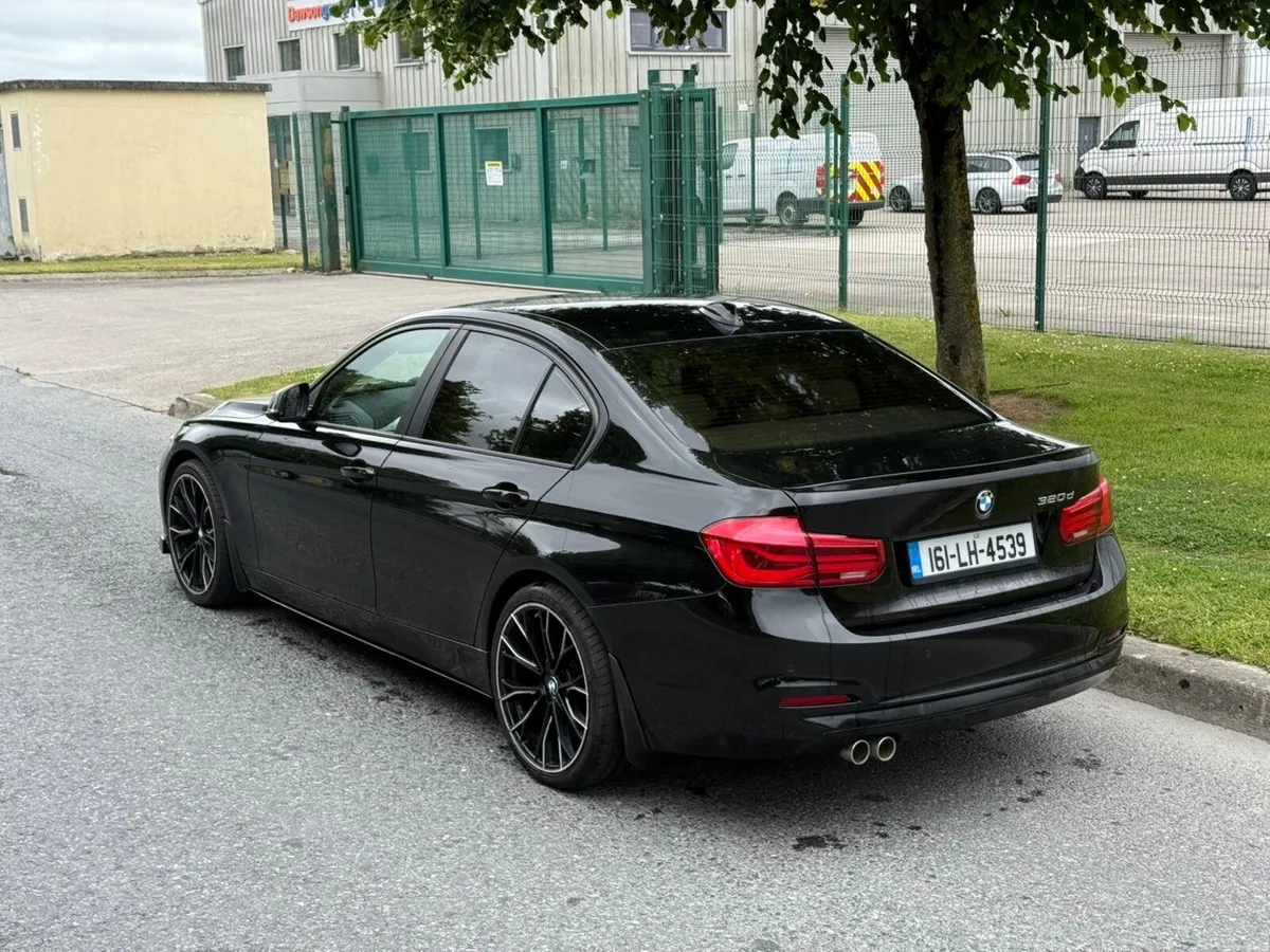 2016 F30 320D SPORT - Image 4