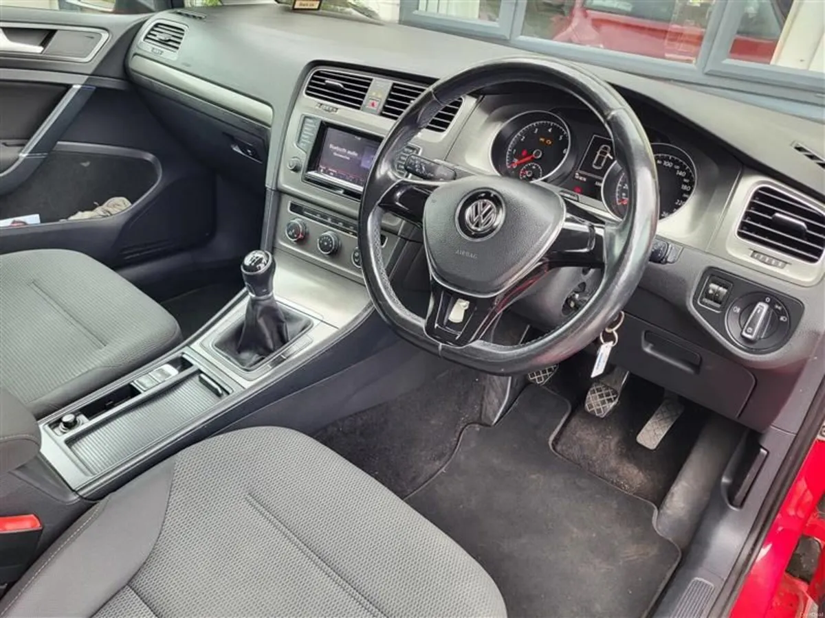 Volkswagen Golf 2013 - Image 3