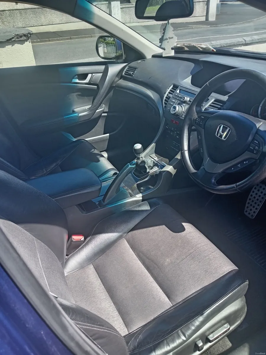 Honda Accord DTEC EX 2009 - Image 3