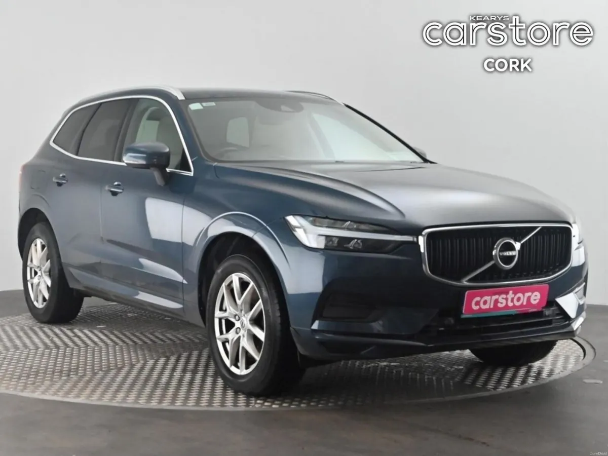 Volvo XC60 B4 Momentum 5DR Auto - Image 1