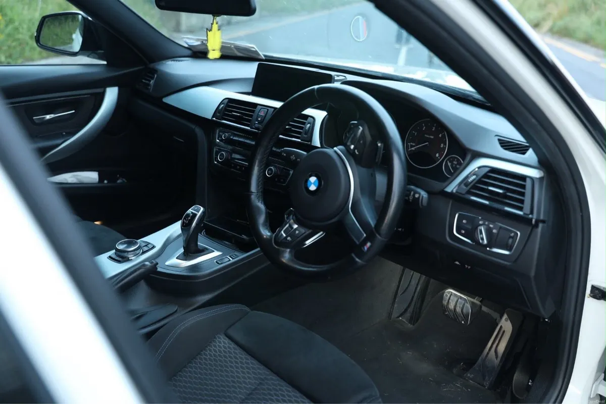 BMW 3-Series 2014 - Image 5