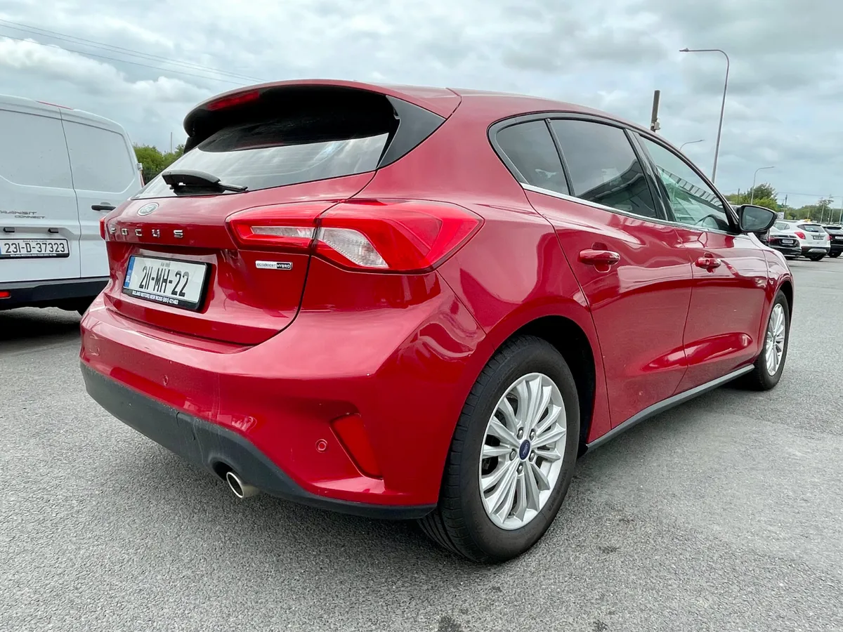 Ford Focus 1.0 Ecoboost petrol - Image 4