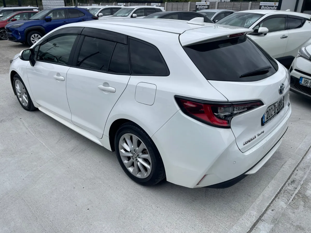 202 Toyota Corolla Hybrid 1.8 Automatic 5dr Model - Image 4
