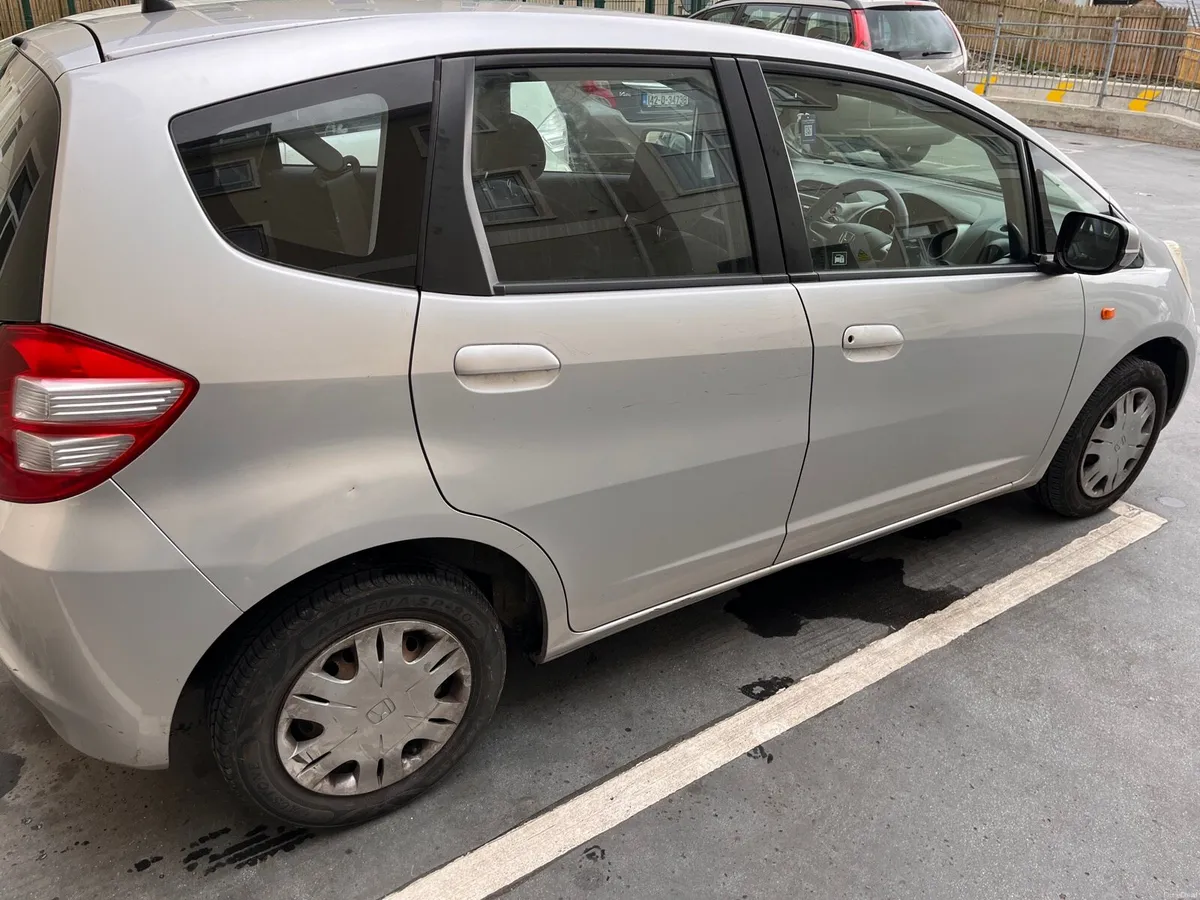 2010 Honda fit automatic petrol - Image 3