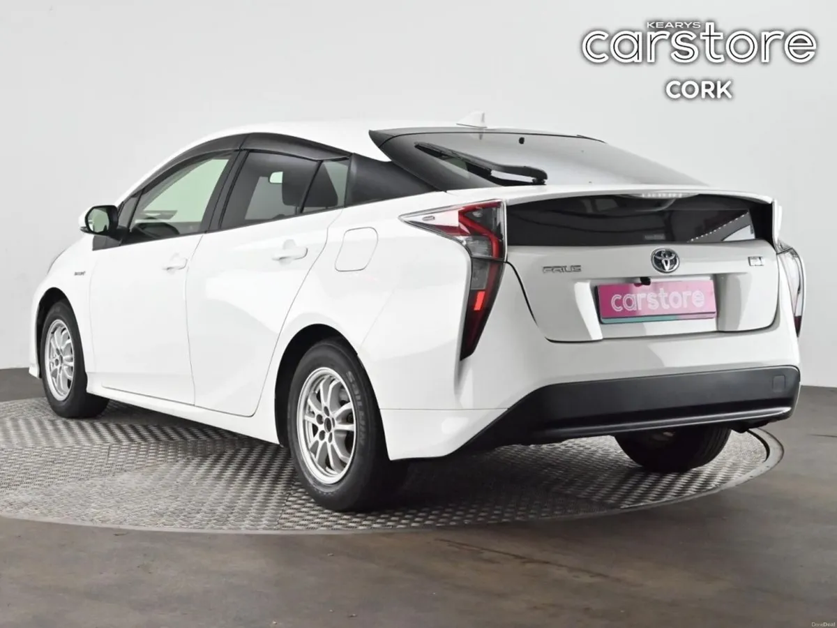 Toyota Prius 1.8 Hybrid - Image 3