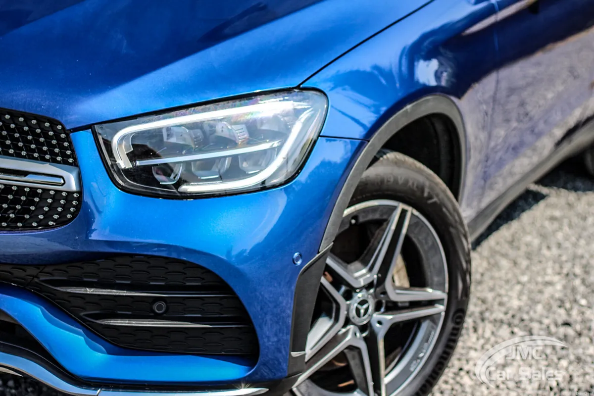 2022 MERCEDES BENZ GLC 300e AMG LINE - Image 3