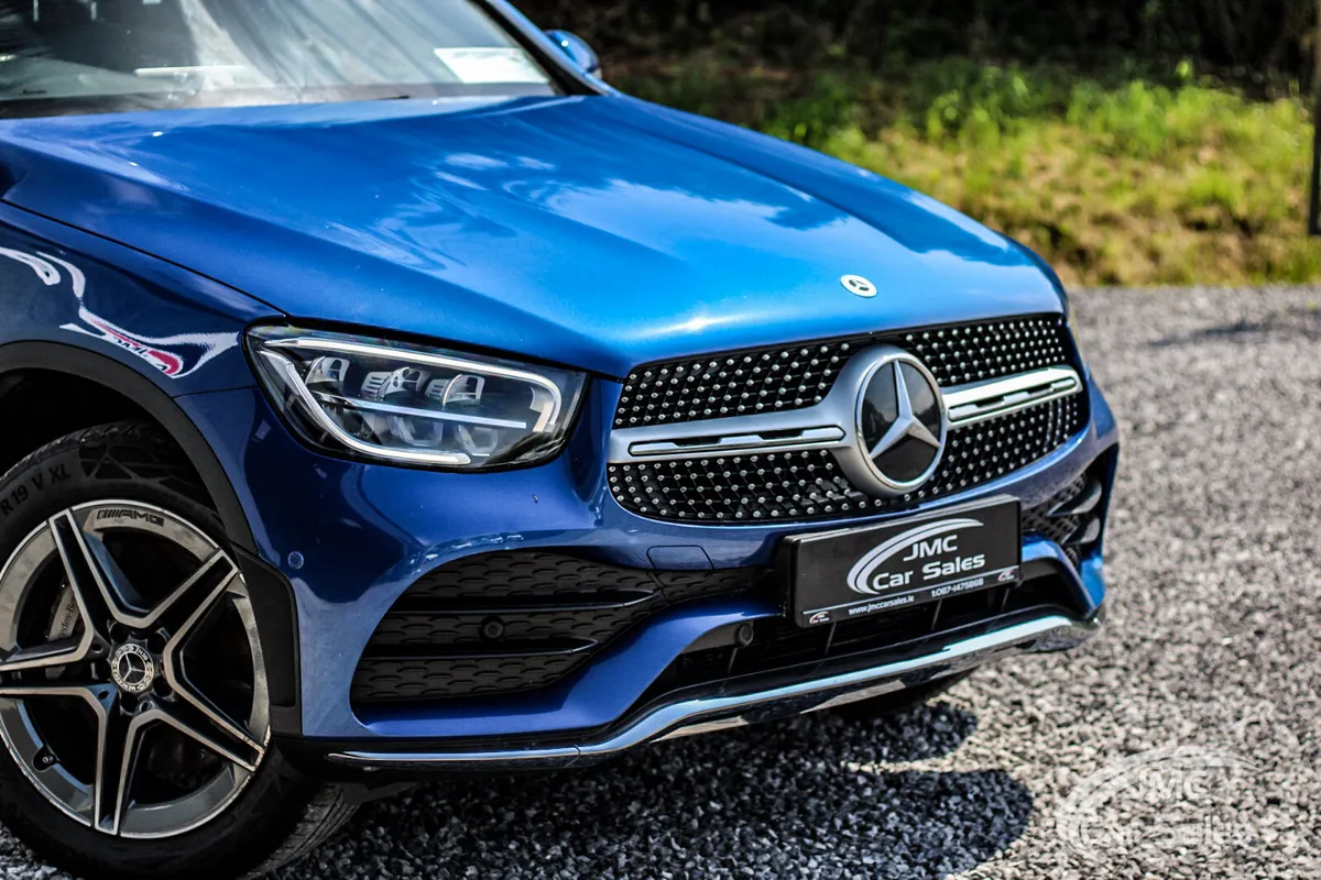 2022 MERCEDES BENZ GLC 300e AMG LINE - Image 5