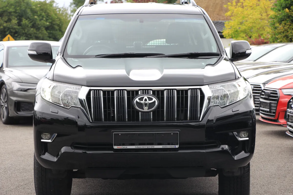 Landcruiser LWB * 2 seat * Man * Low Kms - Image 2