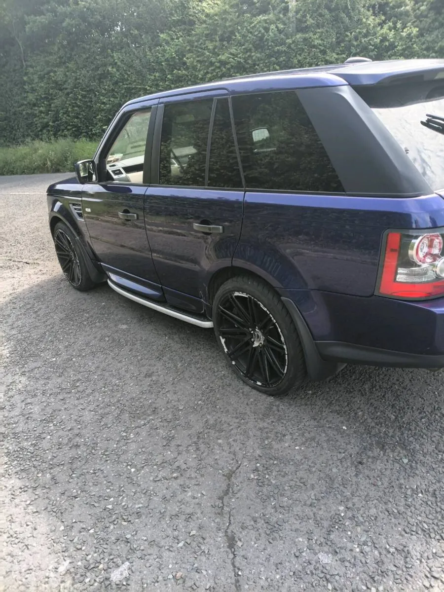 Range Rover Sports 2011 DOE 07/27 - Image 2