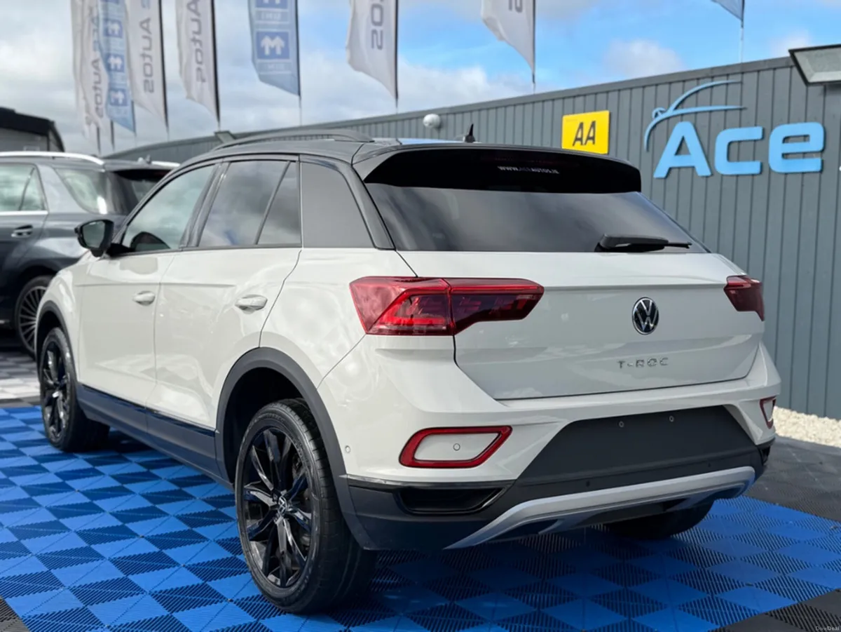 Volkswagen T-Roc BLACK EDT - 2.0L DIESEL - AUTO - - Image 5