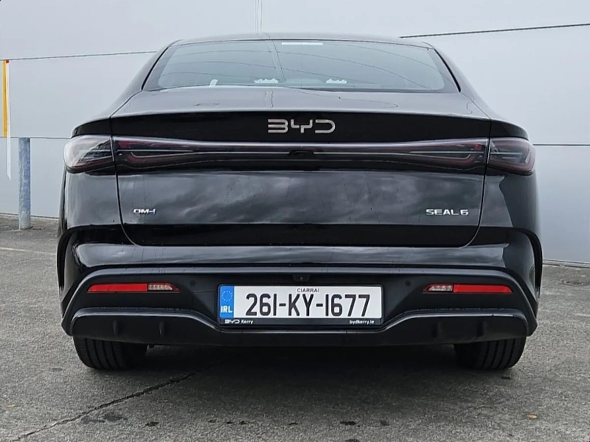 BYD SEAL 6 2026 Plug in Hybrid - Image 3