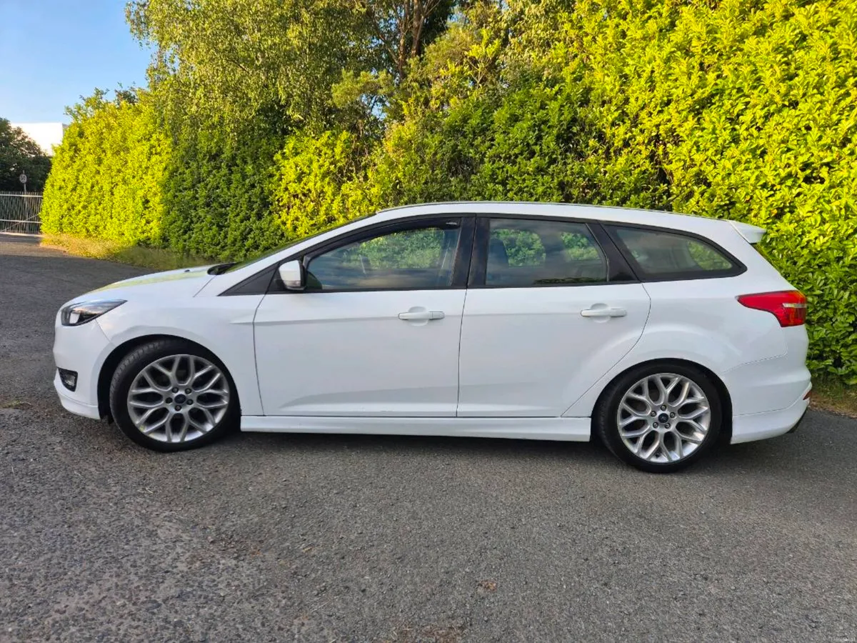 Ford focus - Image 4