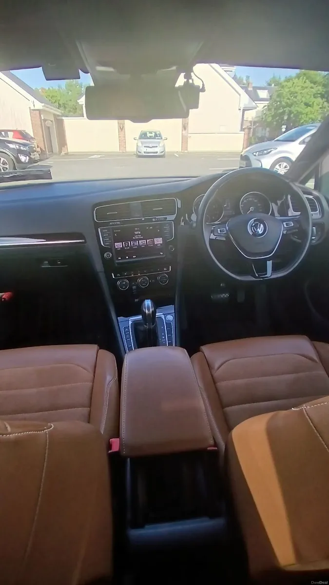Volkswagen Golf 2014 - Image 1