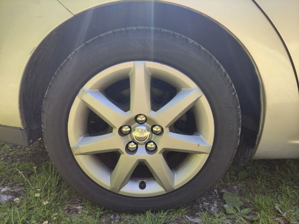 Toyota Prius 2007 - Image 2