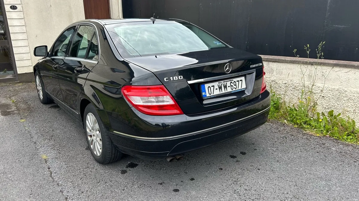 Merceses-Benz C-Class 1.8 Elegance with LPG - Image 4