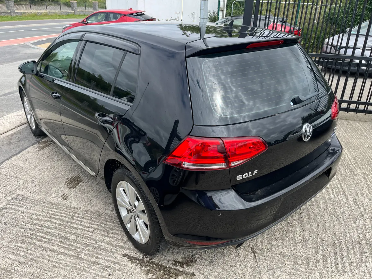 VOLKSWAGEN GOLF 2015, 1.2 5DR AUTO LOW KMS - Image 5