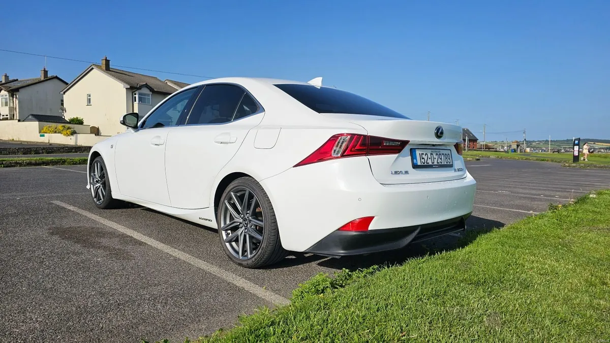 Lexus IS300h F Sport Low Kms - Image 3