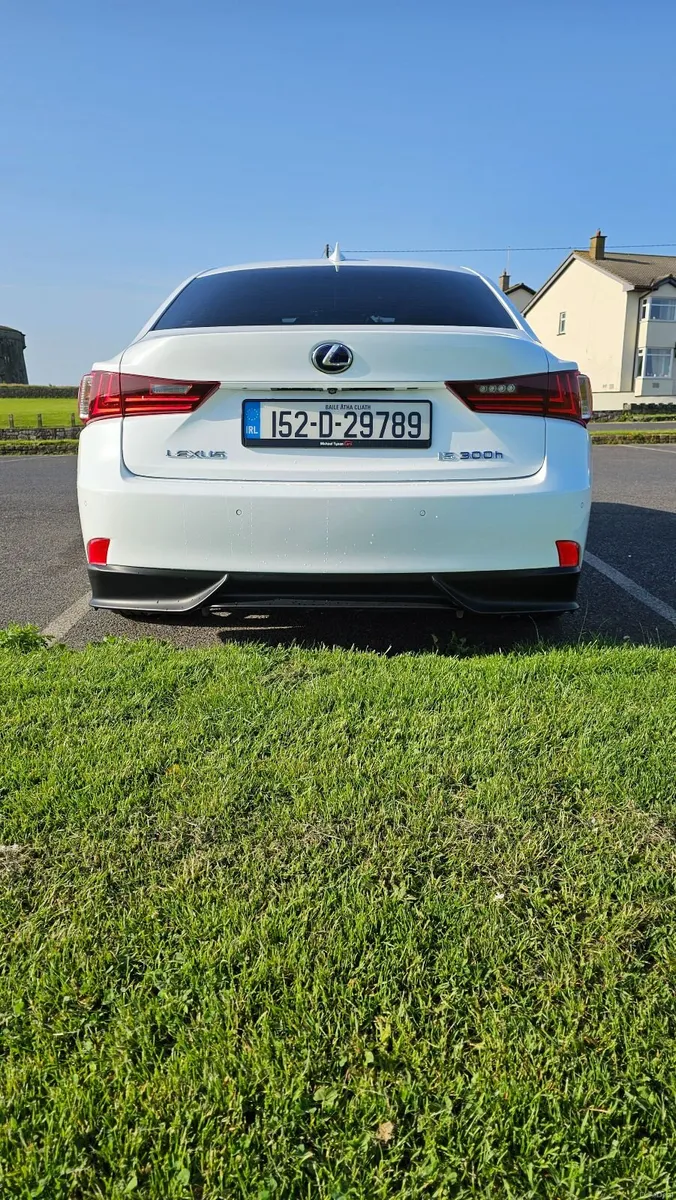 Lexus IS300h F Sport Low Kms - Image 4
