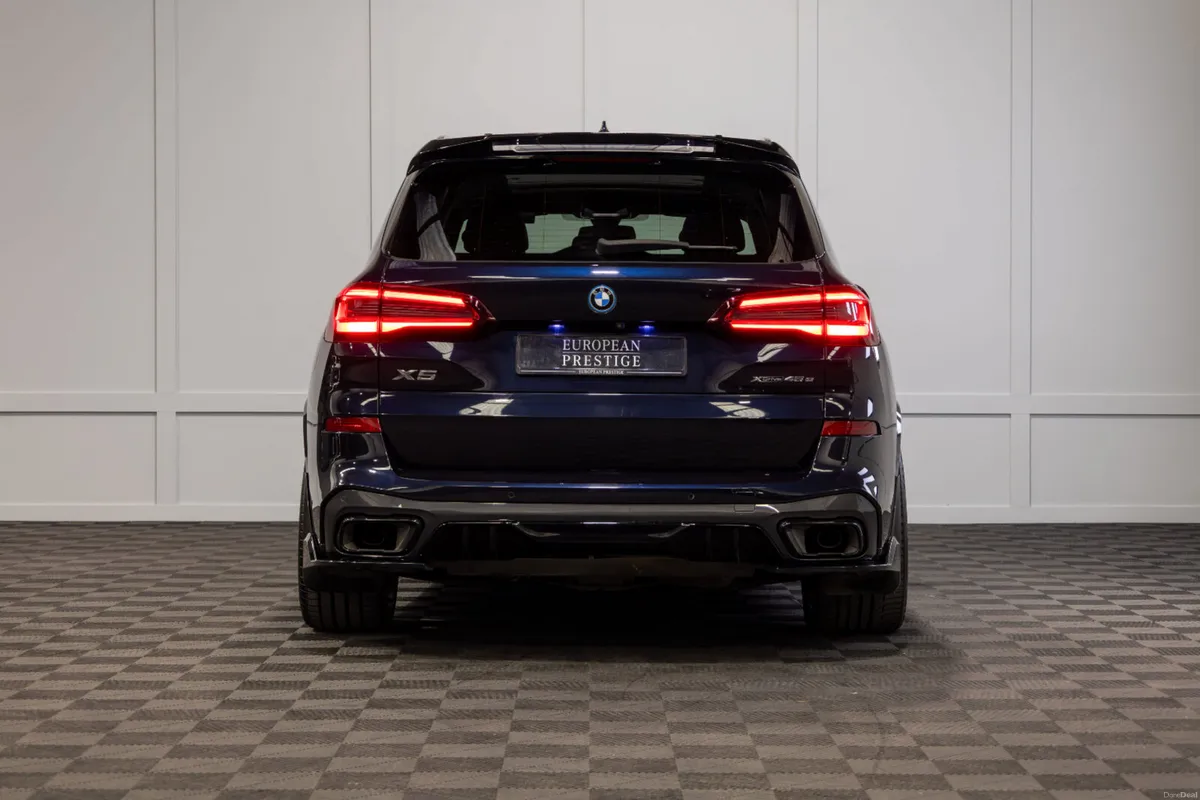 2022 BMW X5 X-Drive 45e M-Sport - Image 5