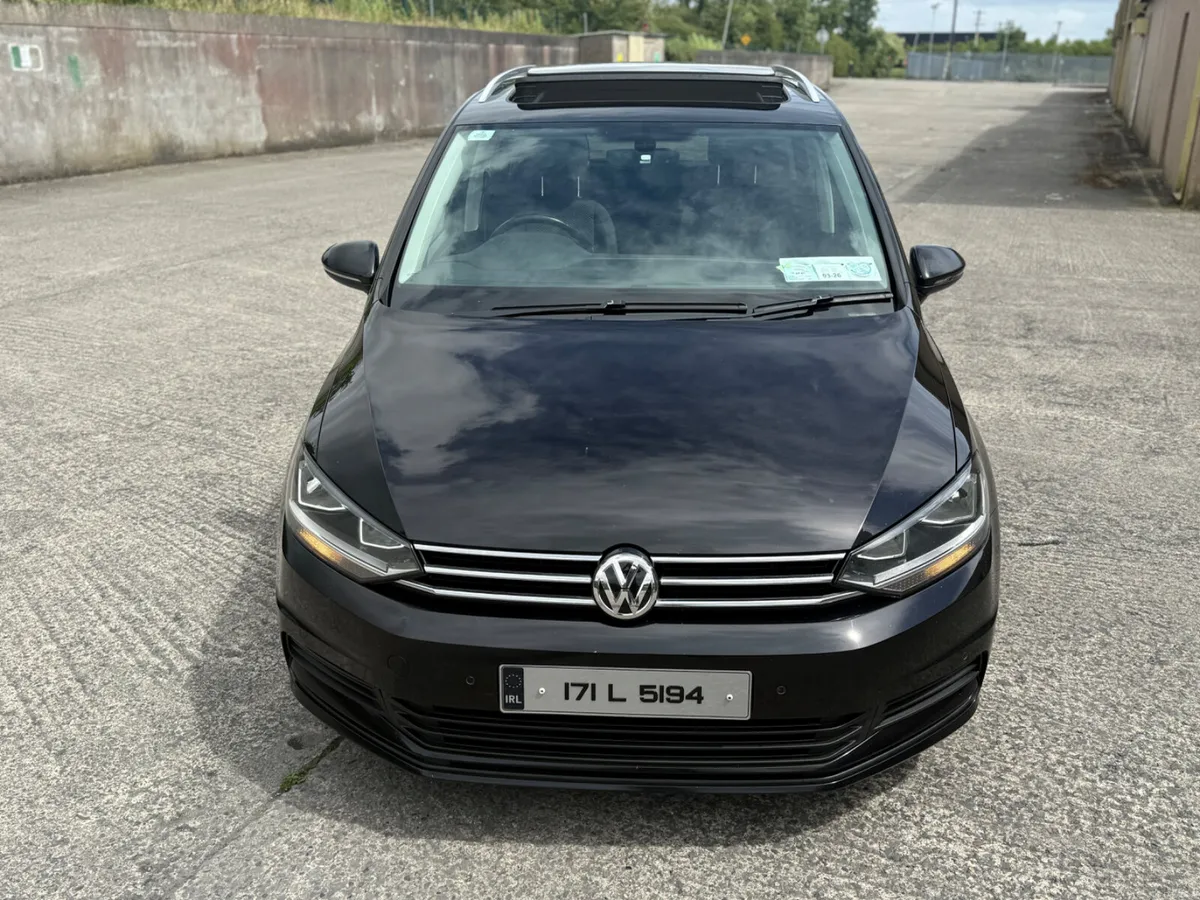 17 Volkswagen Touran 2.0 Auto NCT 7/27 - Image 2